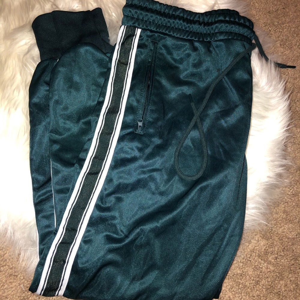 FashionNova Joggers - Picture 1 of 2